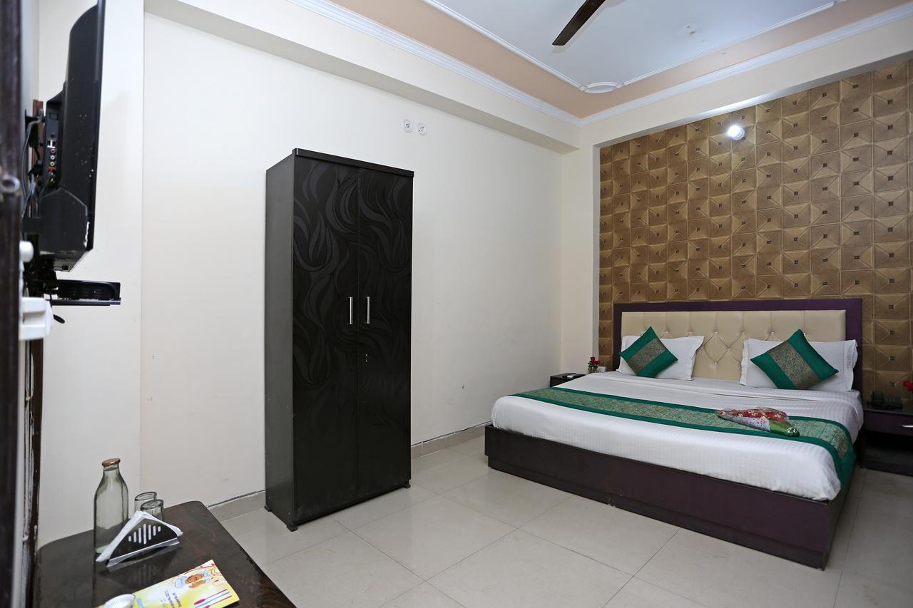 Hotel Avalon Nowe Delhi Zewnętrze zdjęcie