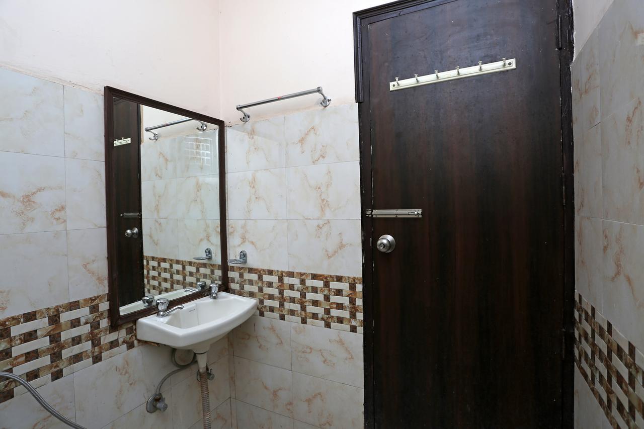 Hotel Avalon Nowe Delhi Zewnętrze zdjęcie