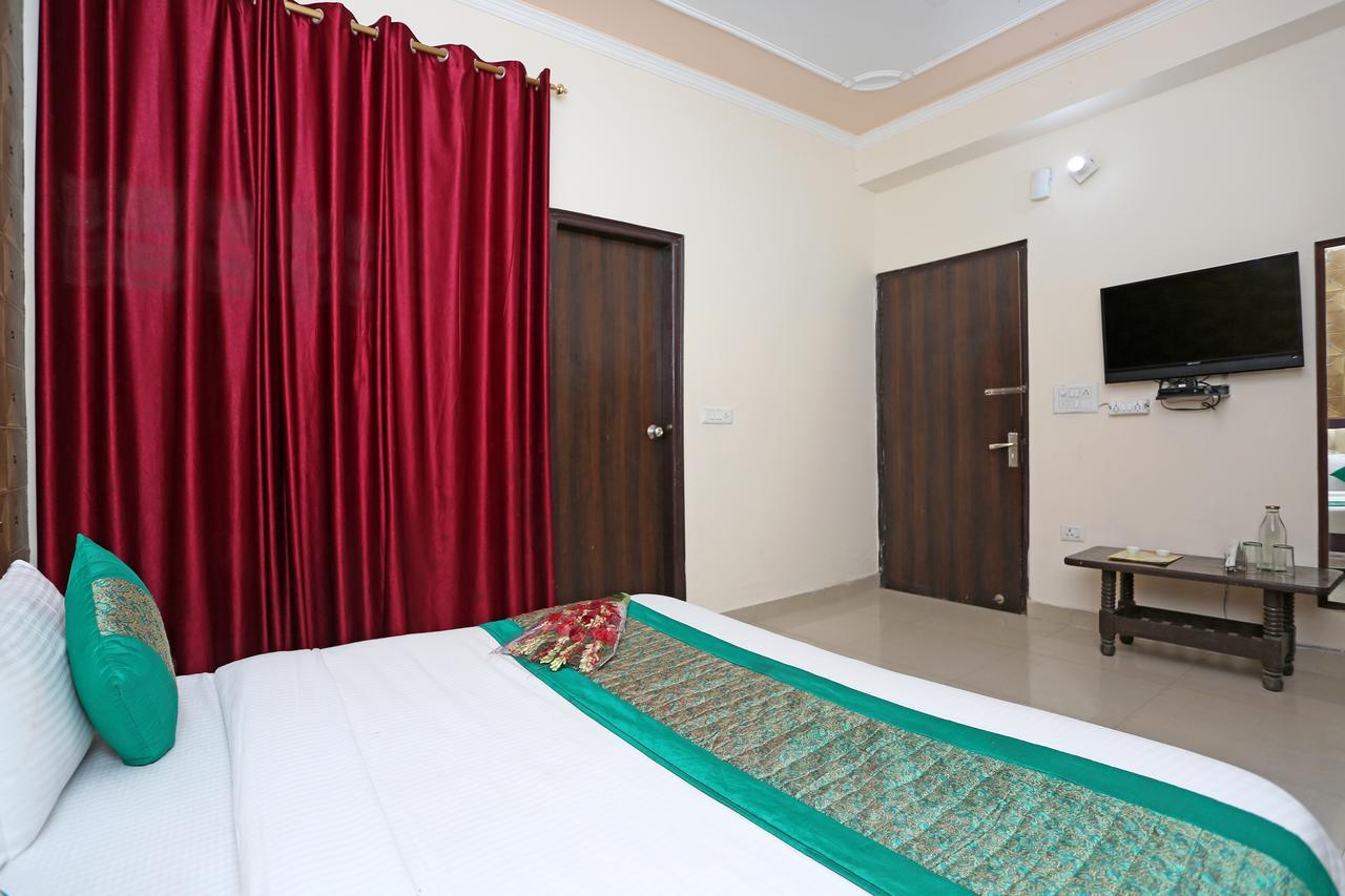 Hotel Avalon Nowe Delhi Zewnętrze zdjęcie