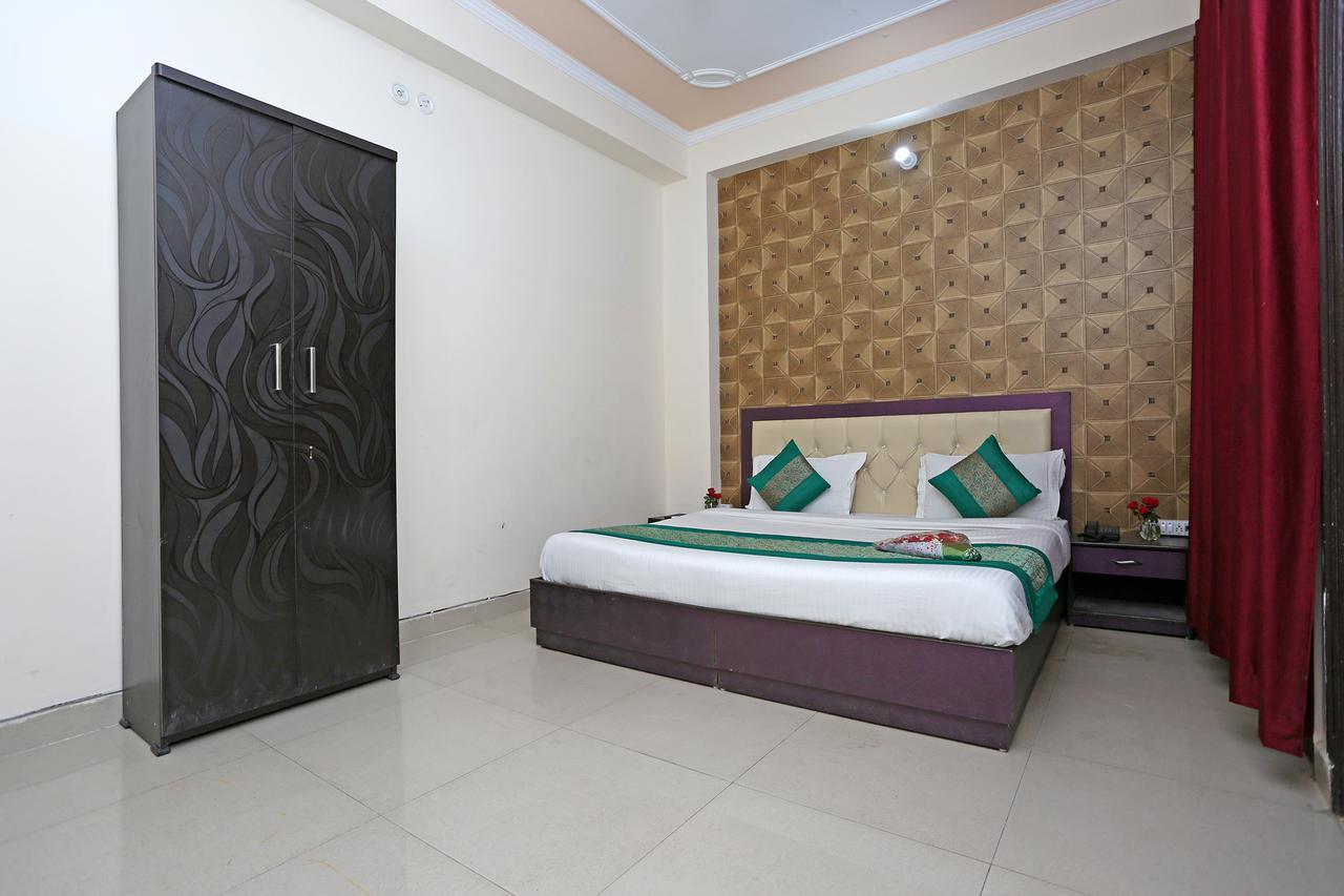 Hotel Avalon Nowe Delhi Zewnętrze zdjęcie