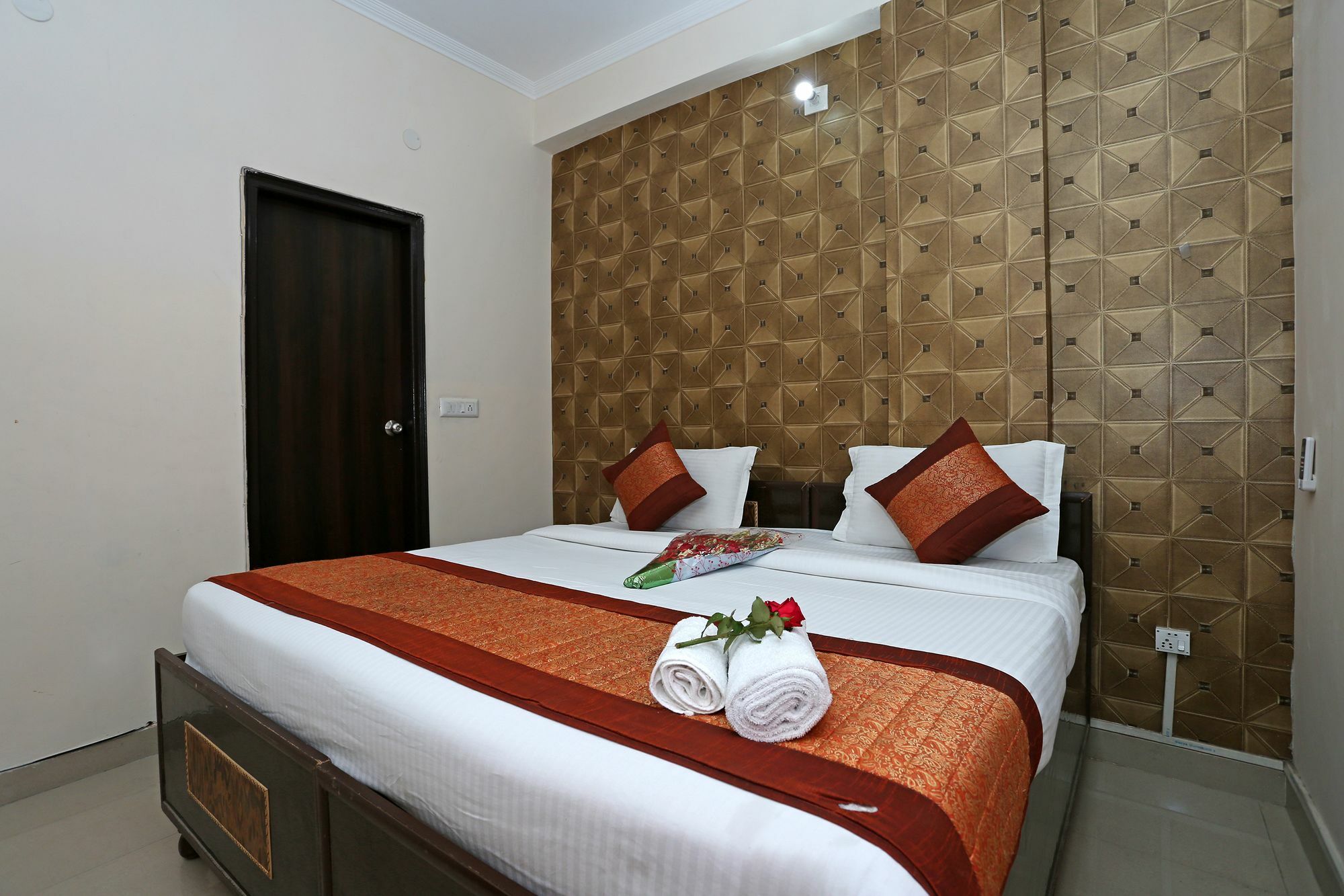 Hotel Avalon Nowe Delhi Zewnętrze zdjęcie